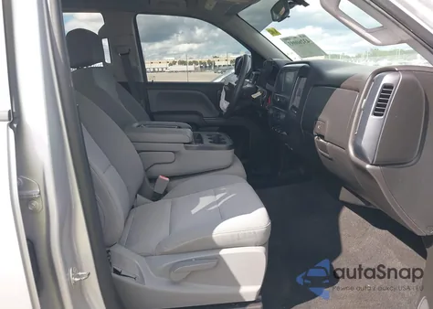 2018 Chevrolet Silverado 1500 Custom z USA, uszkodzony, nr VIN 1GCRCPEC9JZ355854